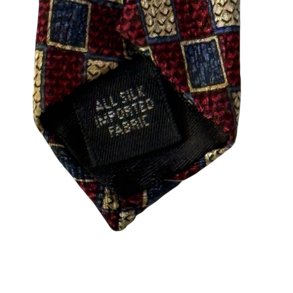 Kenneth Cole Men's 100% Silk Necktie with Red, Blue and Tan Geometric Pattern - Picture 3 of 5